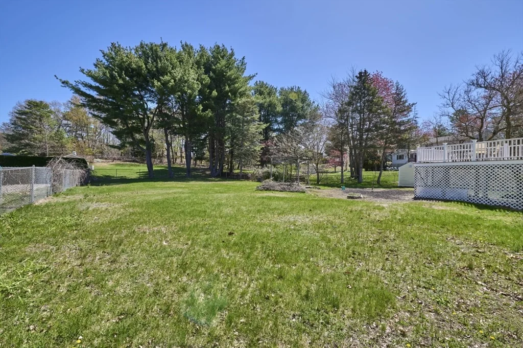37 Locust St, Burlington