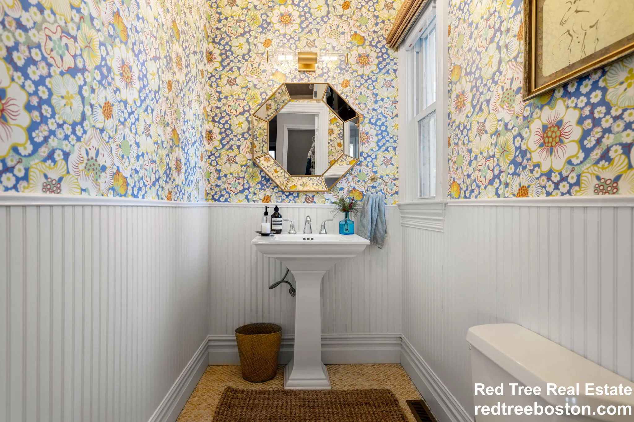 687 East 6th St, South Boston