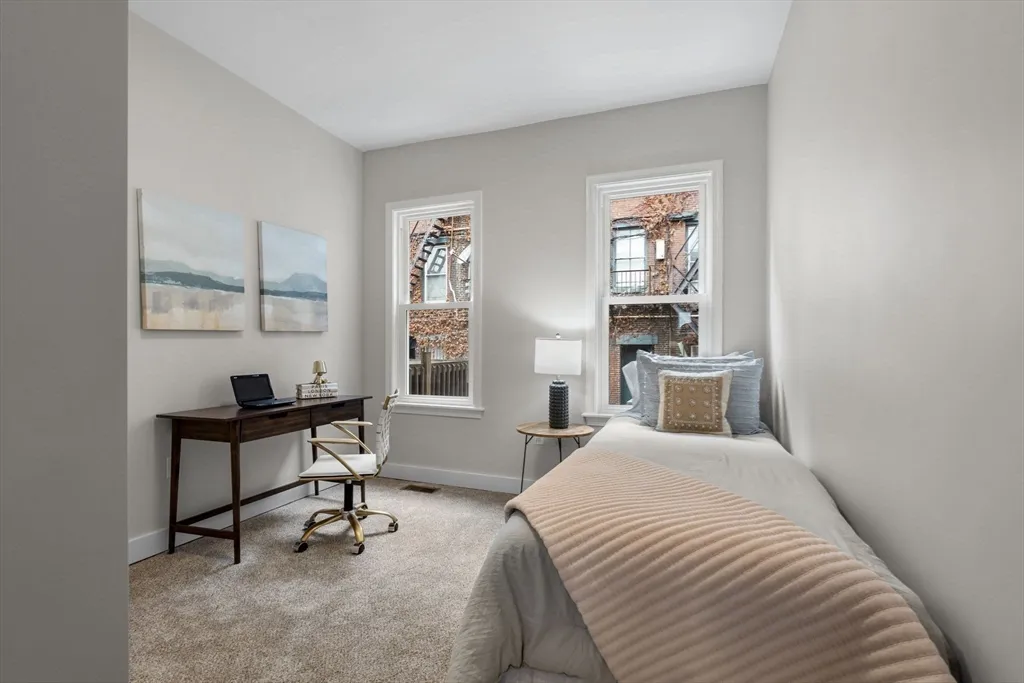 362 Silver St, South Boston