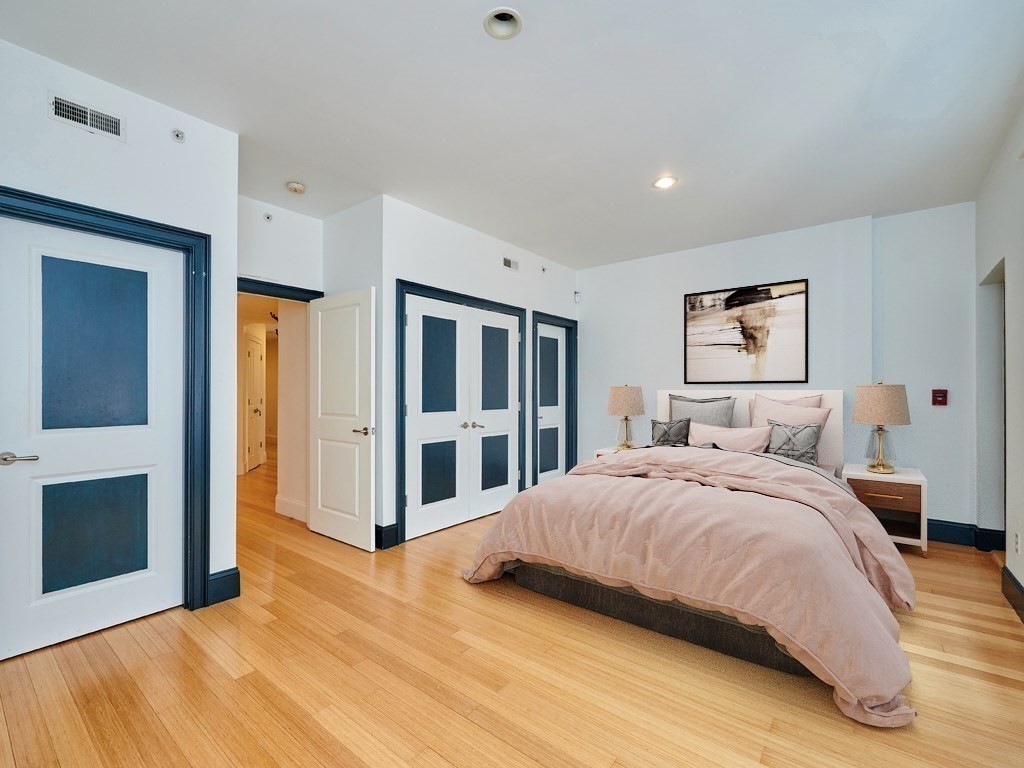 55 Temple Pl, Midtown