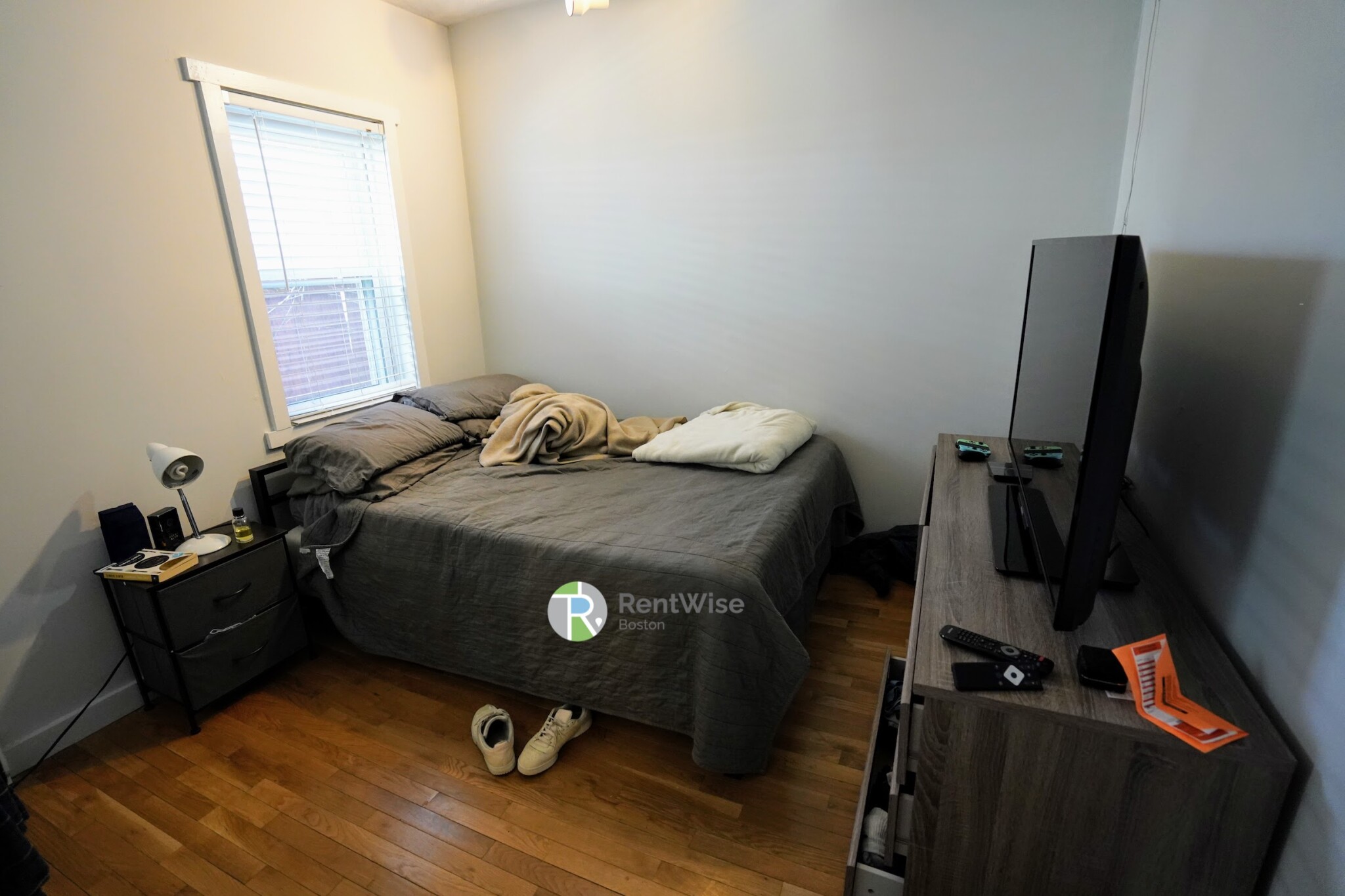 4 Schrepel Pl, South Boston