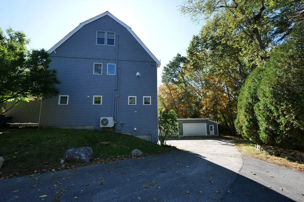 23 Winter St, Norwell