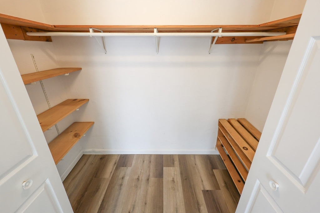 8 Mount Calvary Rd, Roslindale