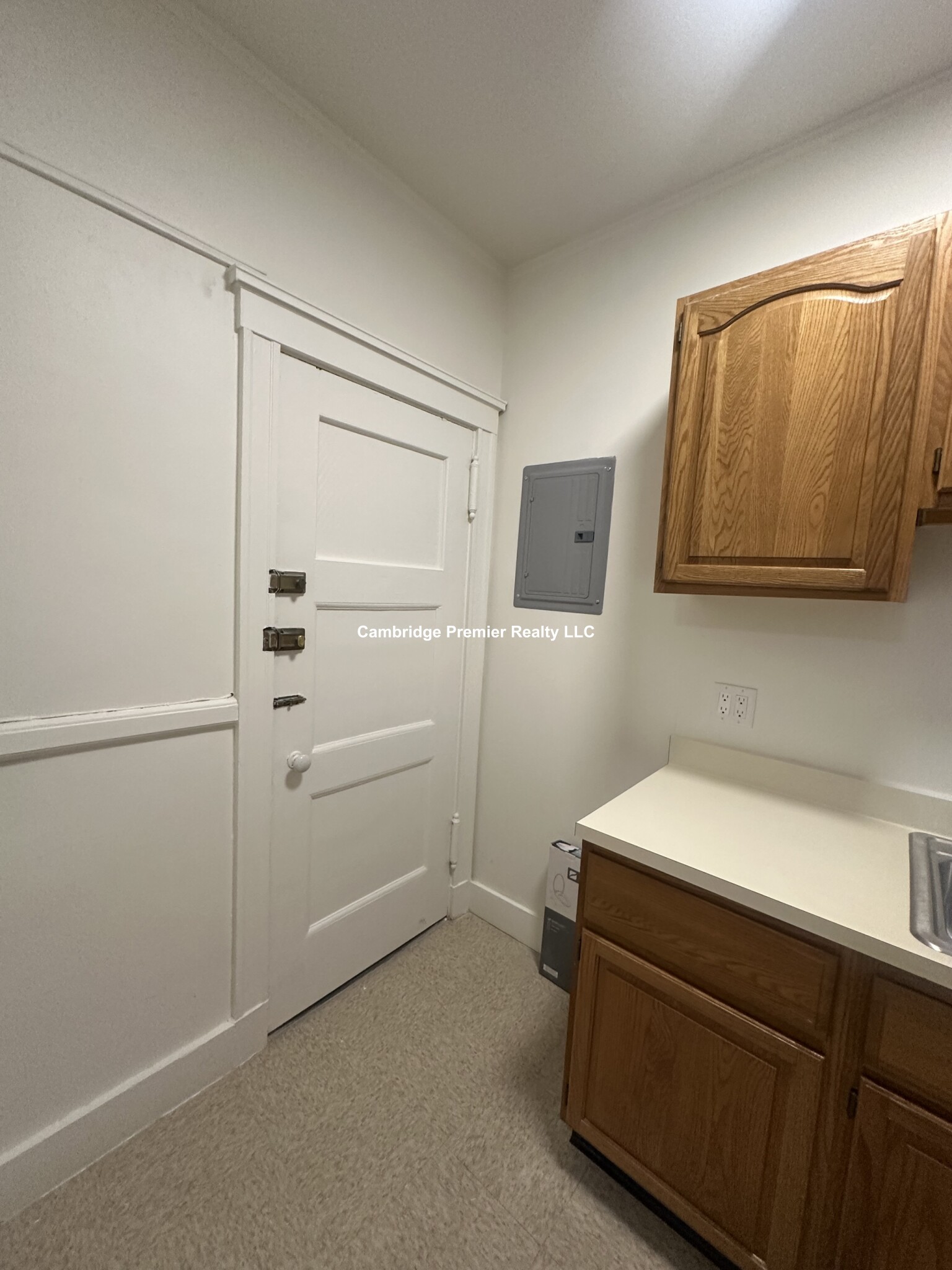 3 Concord Ave, Neighborhood Nine