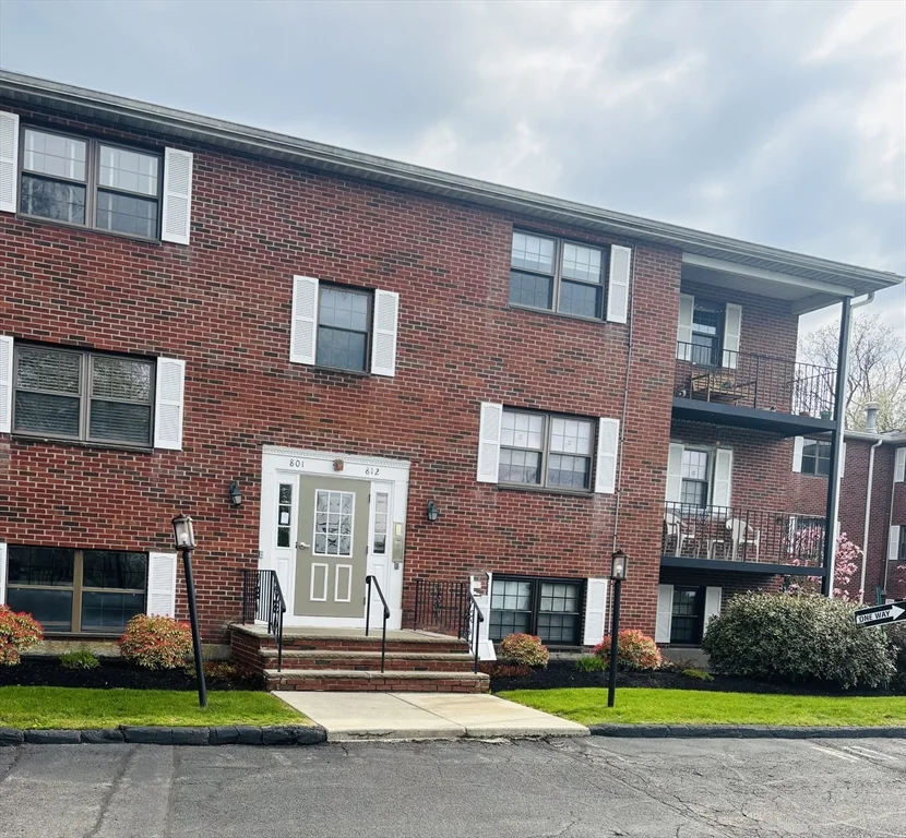90 Neponset St, Canton