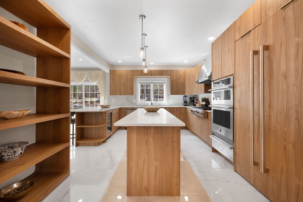 60 Shufelt Rd, South Walpole