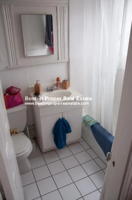 1111 Boylston St, Fenway