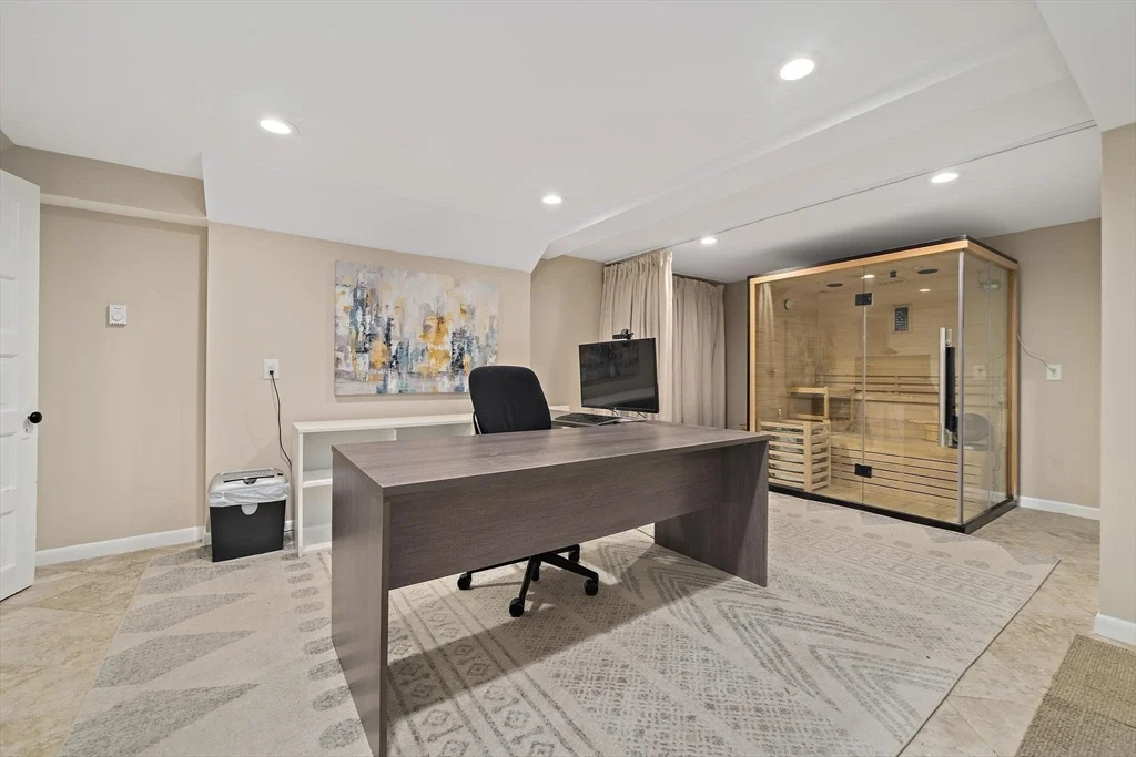 19 Ridge Rd, Newton
