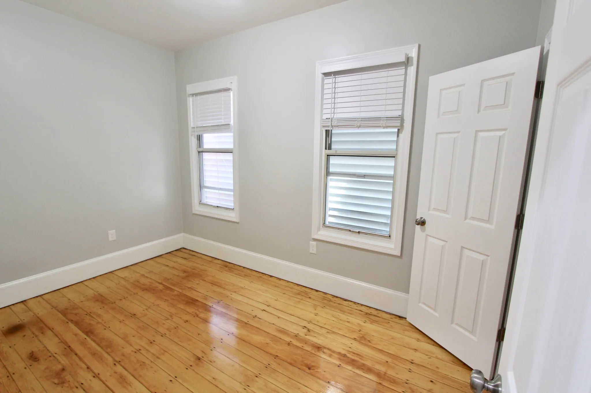 460 Saratoga St, East Boston