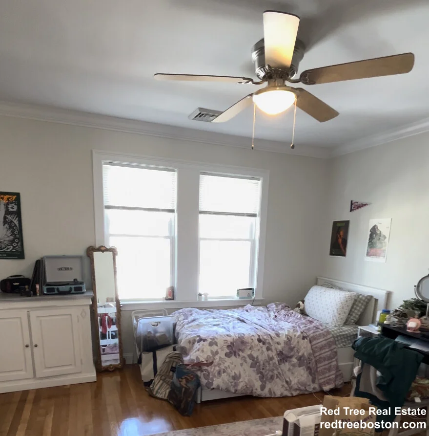 35 Crosby Rd, Chestnut Hill