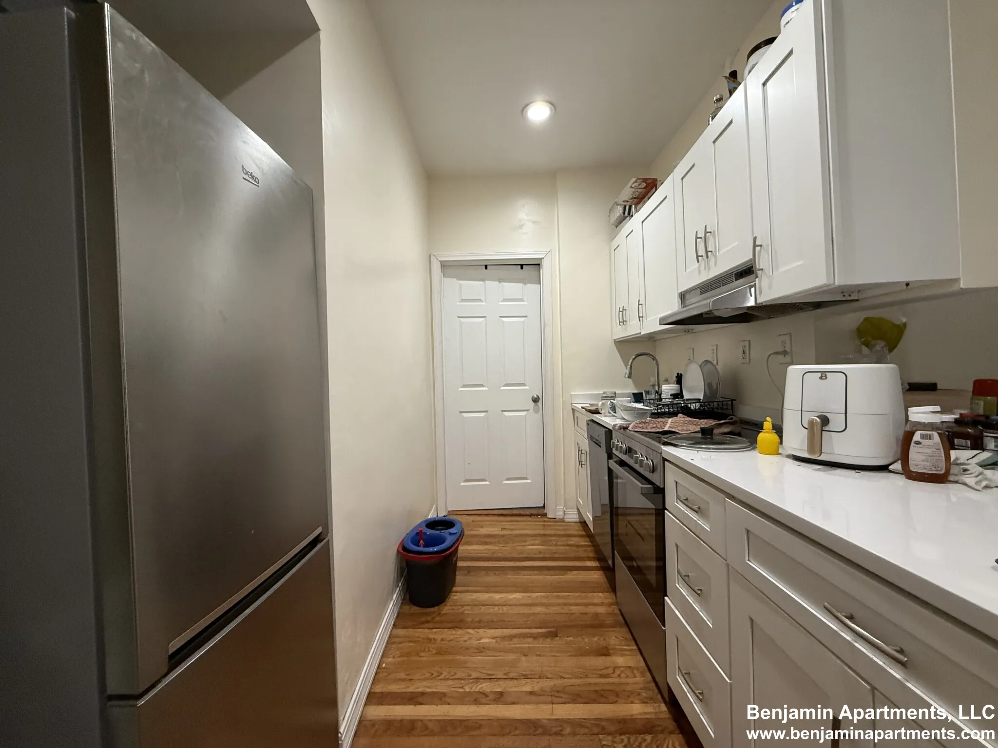 879 Beacon St, Fenway