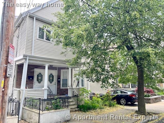 35 Rogers Ave, Davis Square