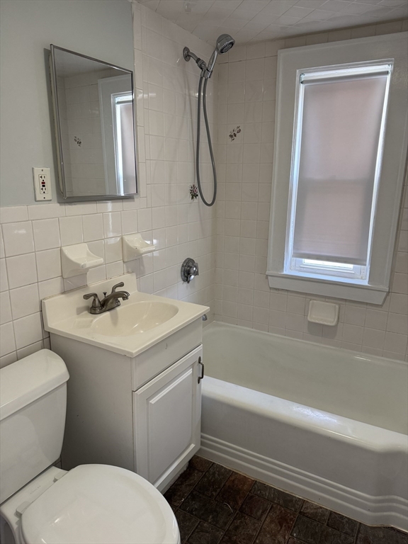 64 West St, Quincy
