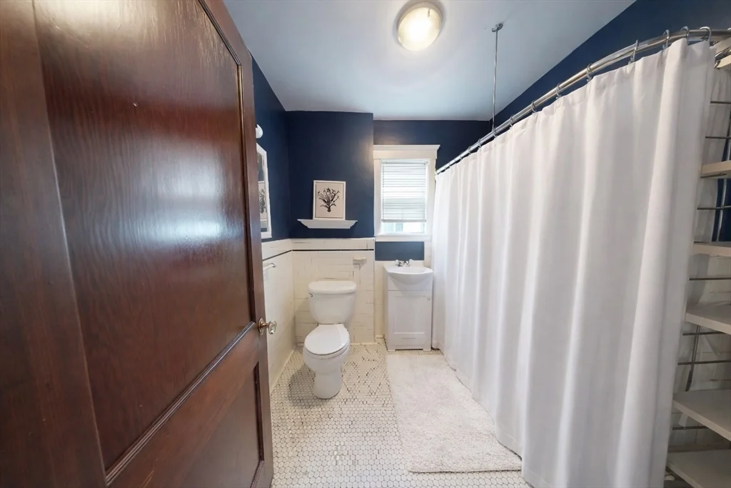 875 Fellsway, Medford