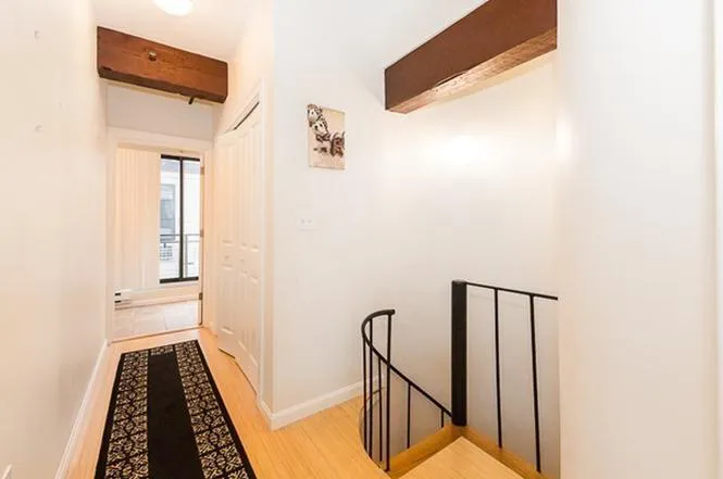 12 Stoneholm St, Fenway