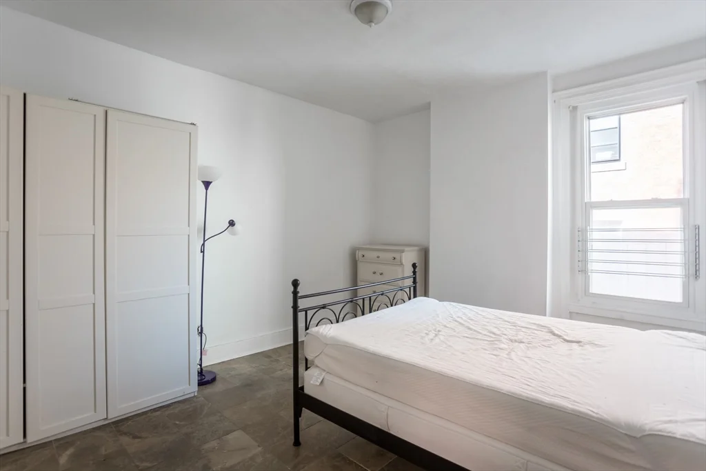 853 Harrison Ave, Roxbury