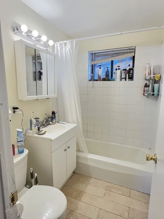 1039 Commonwealth Ave, Allston