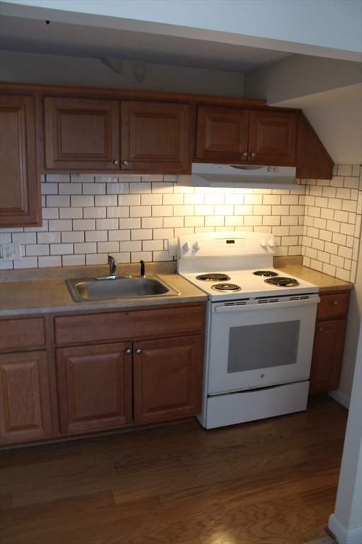 160 Turner Rd, Scituate