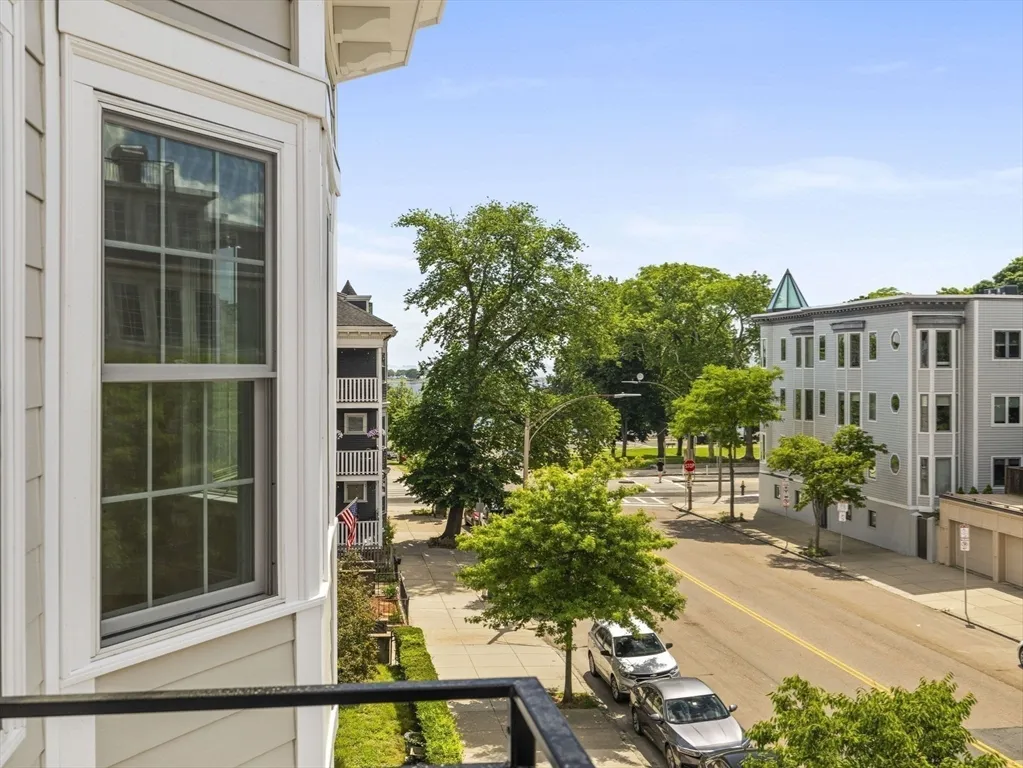 944 East Broadway, South Boston