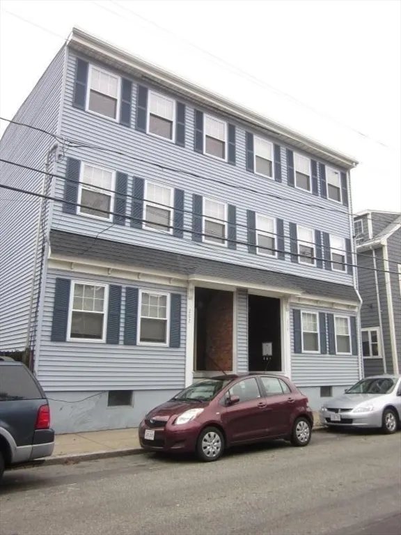 202 W 9th, South Boston