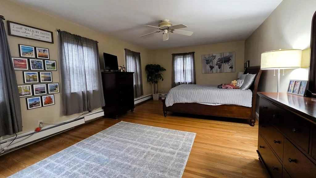 698 Church St, Whitinsville