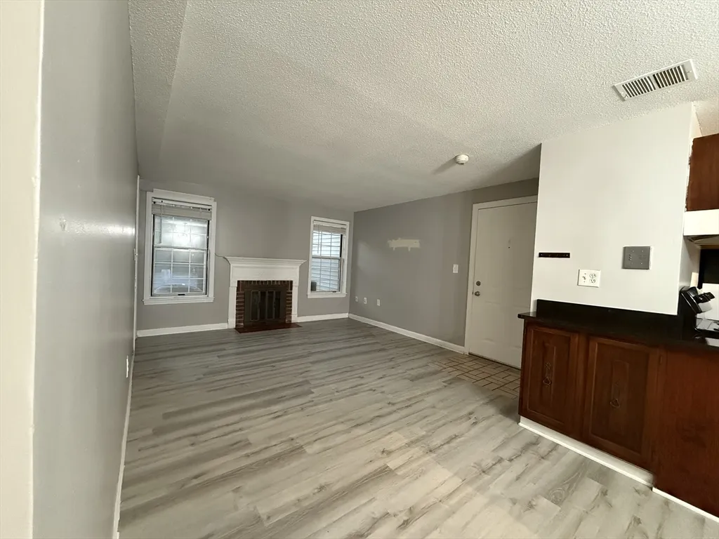 34 Walden Dr, Natick