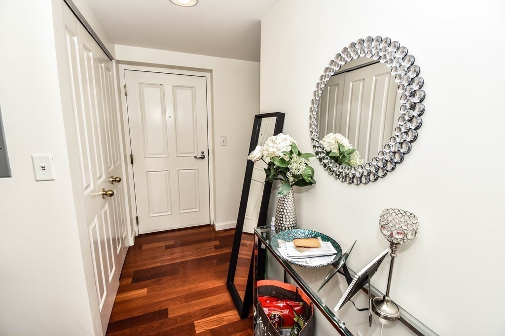 8-12 Museum Way, East Cambridge