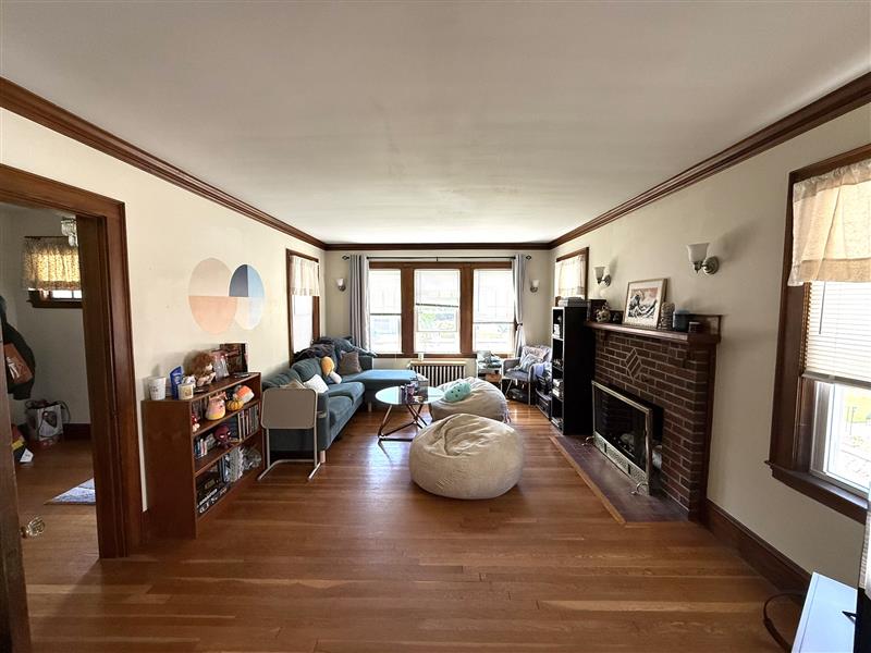 53 Forest St, Medford