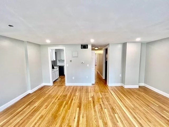 2 bed, 1 bath apartment for rent at 109 Fulton St Unit 3, North End — photo 11 of 17