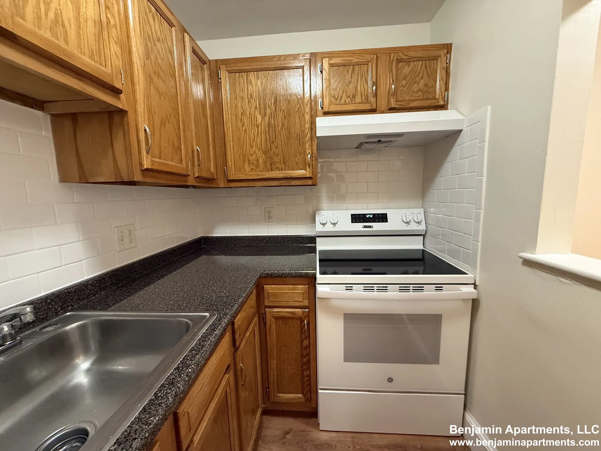 33 Lancaster Ter, Corey Hill