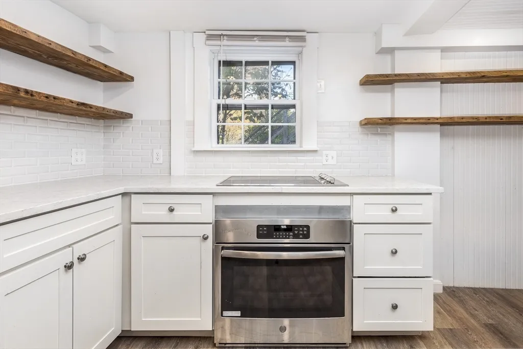 1 Mugford St, Marblehead