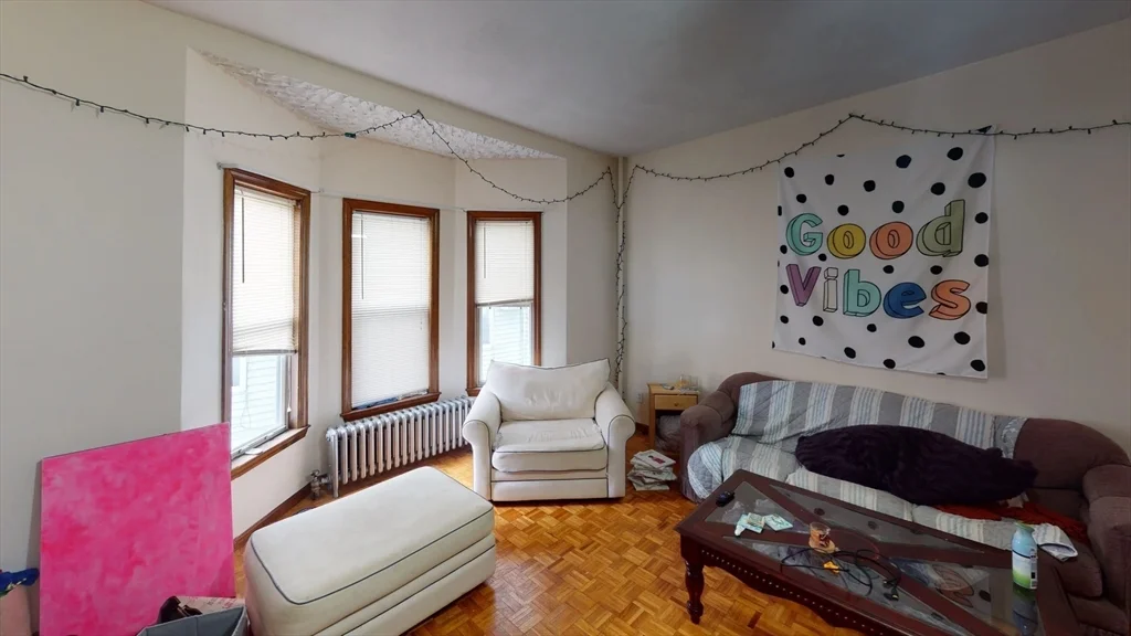 240 School St, Winter Hill