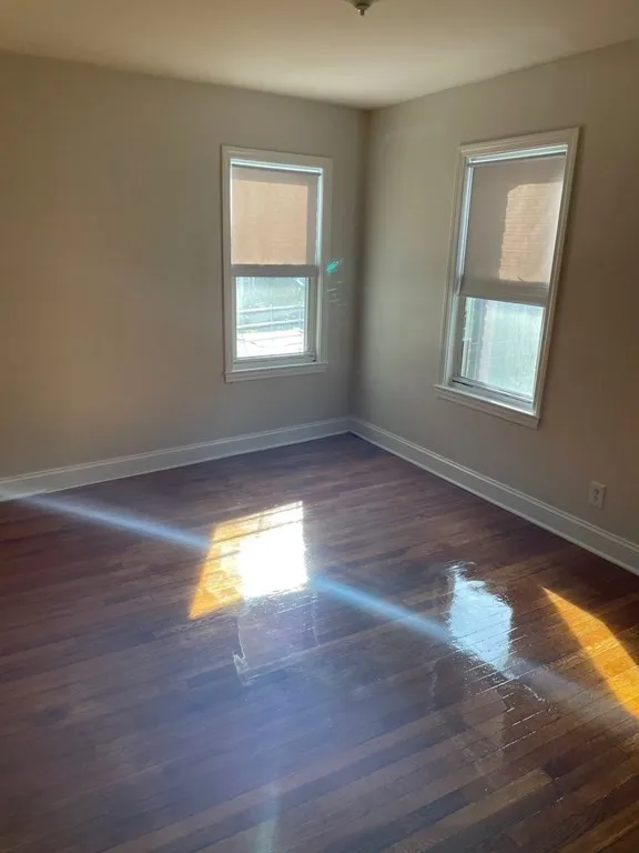 184 Walnut Ave, Roxbury