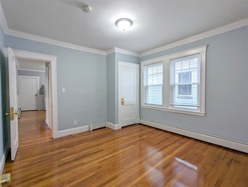 4 Edgar Ct, Winter Hill