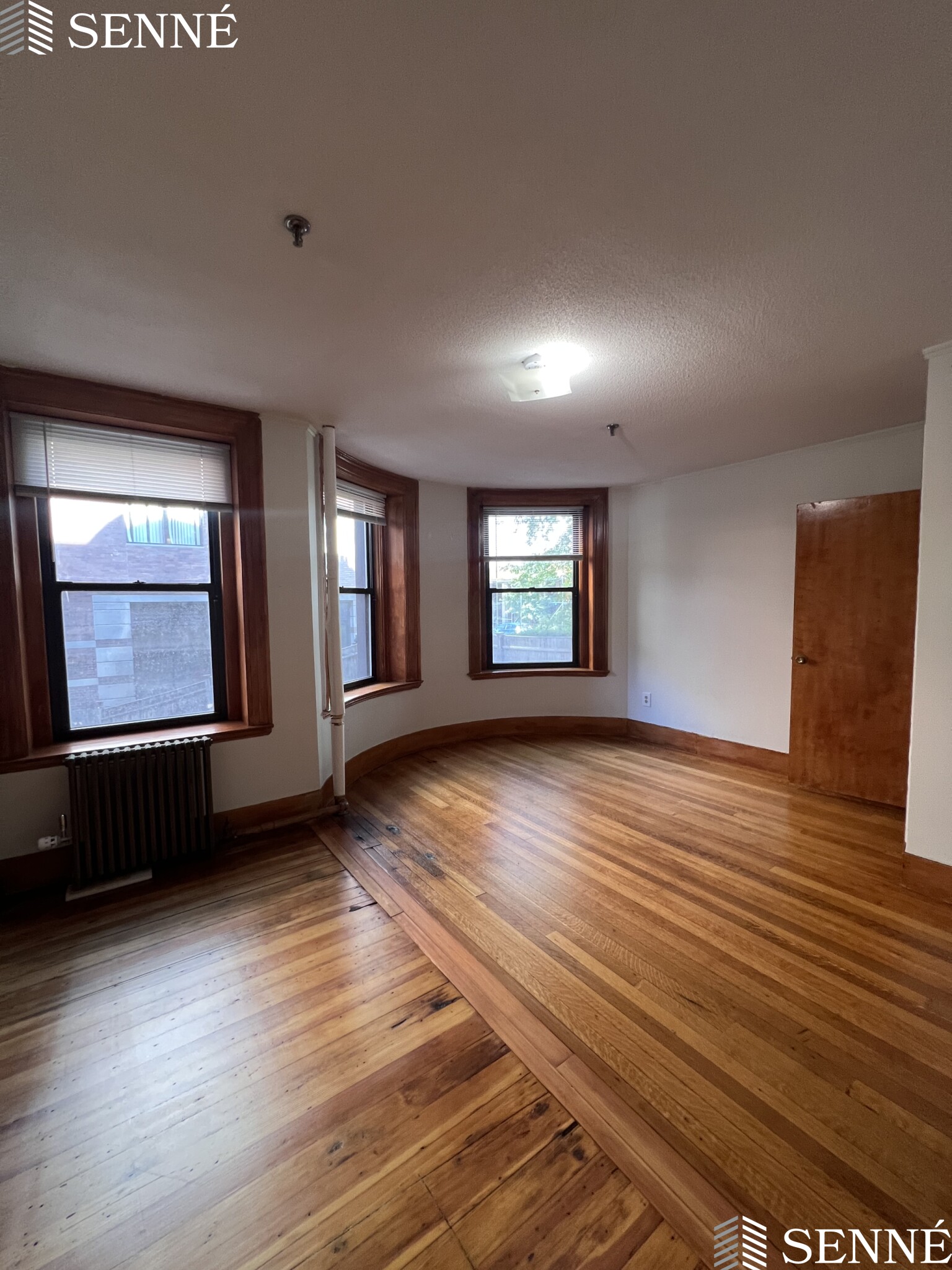 1010 Massachusetts Ave, Riverside