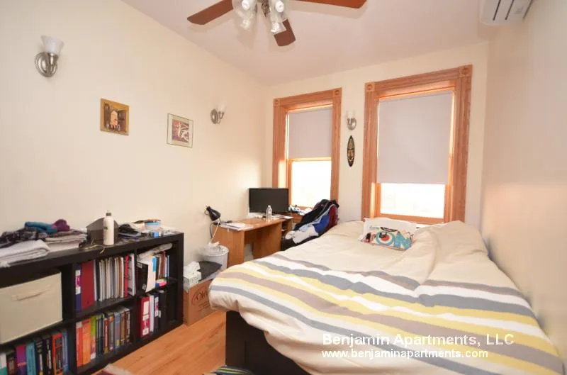 60 Phillips St, Beacon Hill