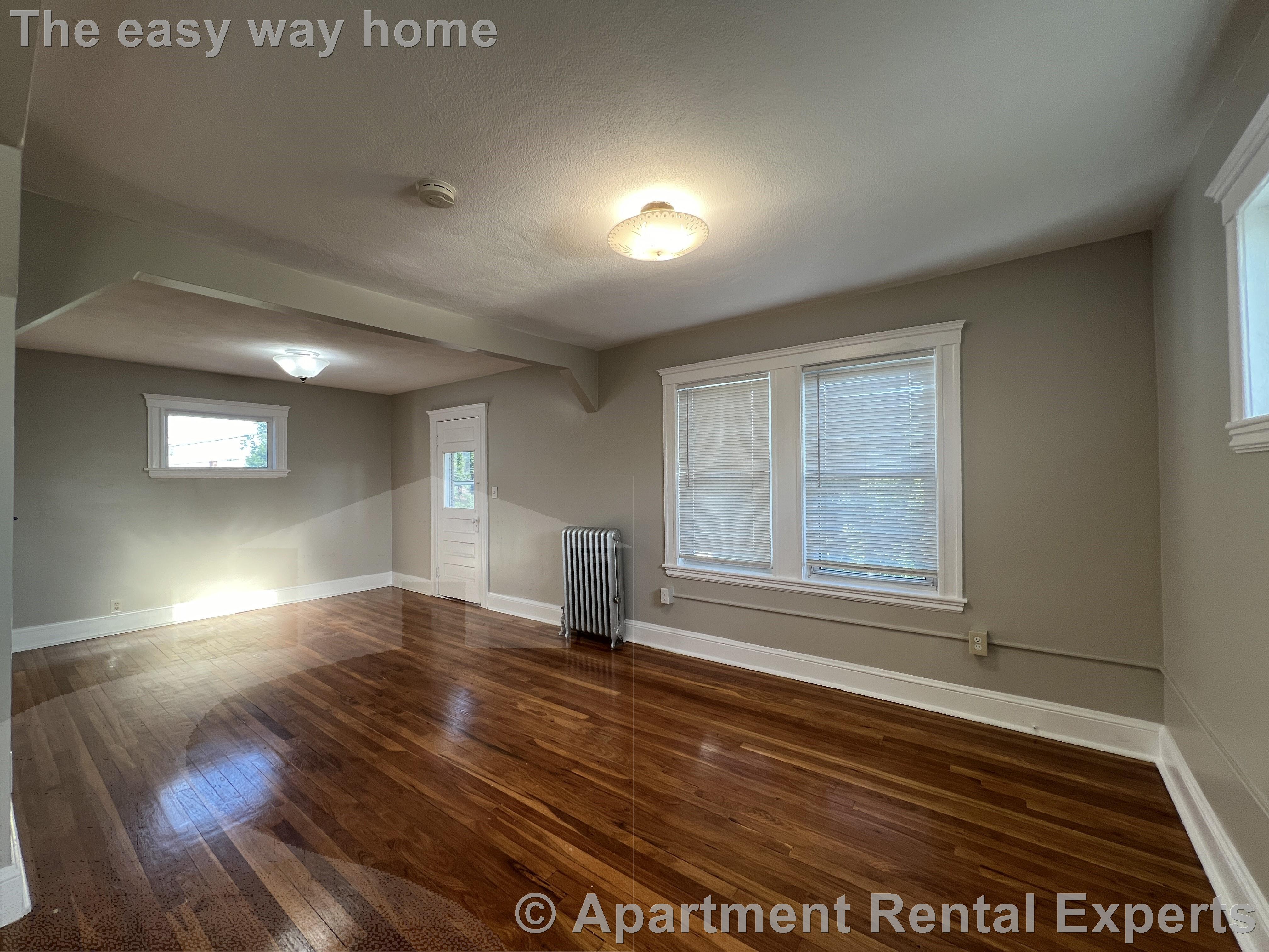 274 Chelsea St, Everett