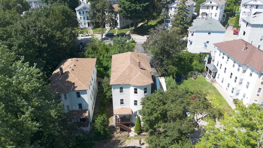 6 Vernon Street Pl, Worcester