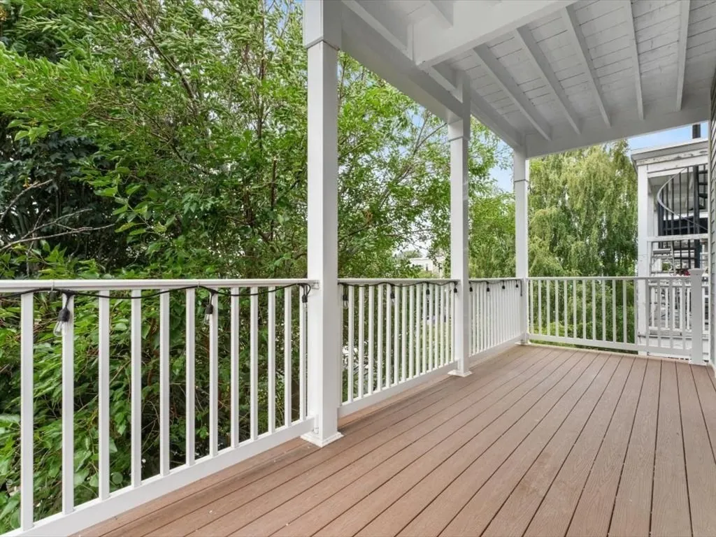 10 Ticknor St, South Boston