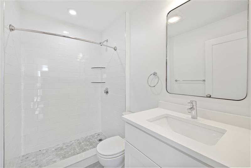 406 Columbia St, Wellington-Harrington