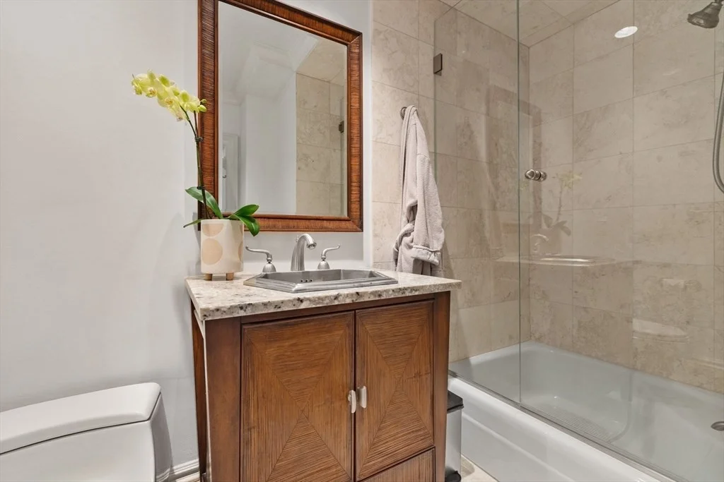 80 Beacon, Beacon Hill