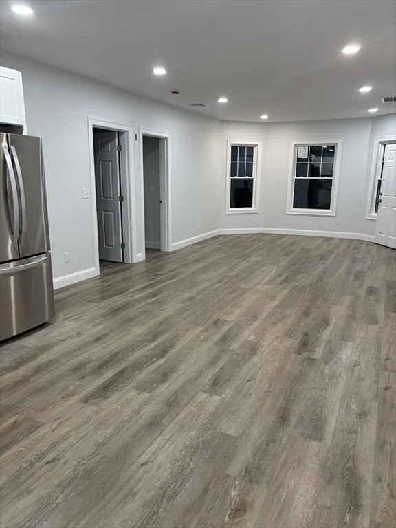 943 County St, Fall River