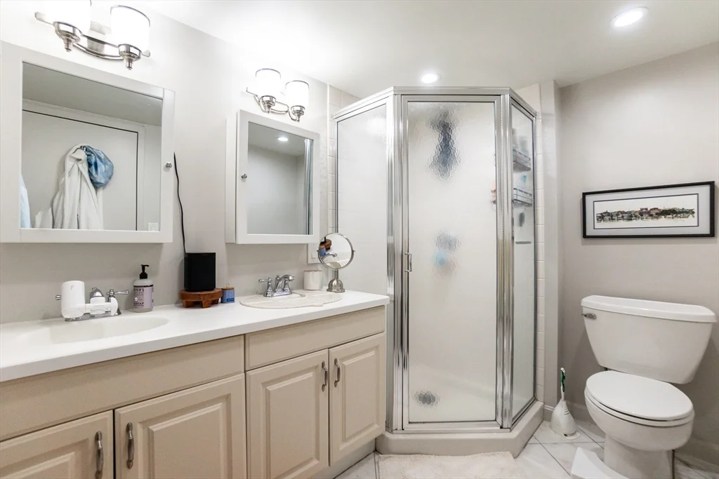 66 Winchester St, Coolidge Corner