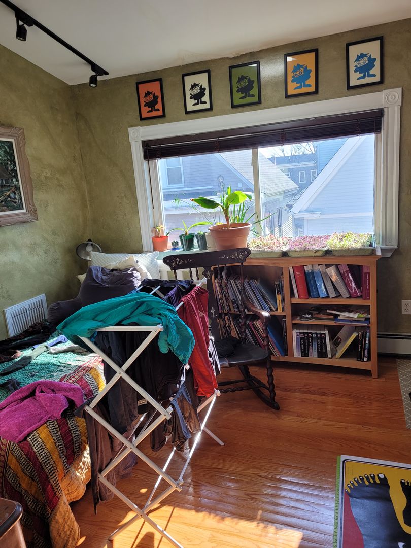 24 Ellington Rd, Powder House Square