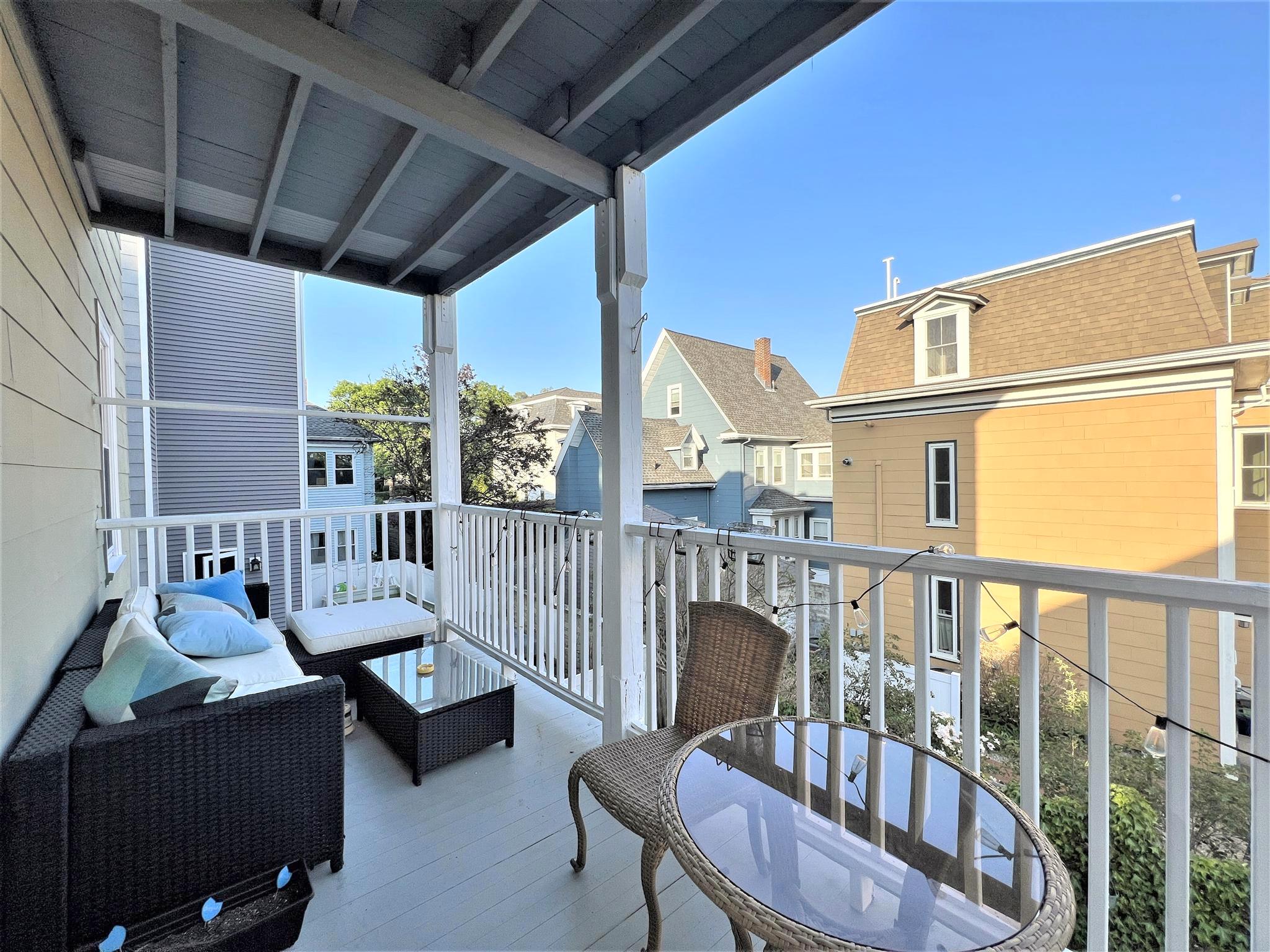 20 Moore St, Teele Square