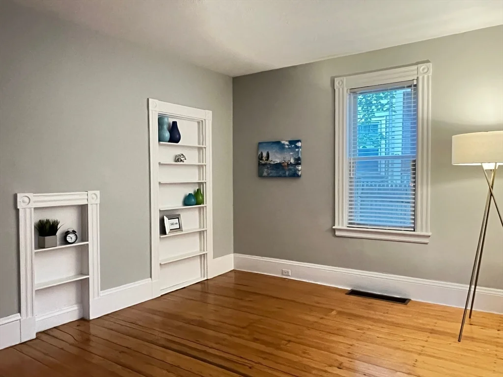 128 Chestnut St, Brookline