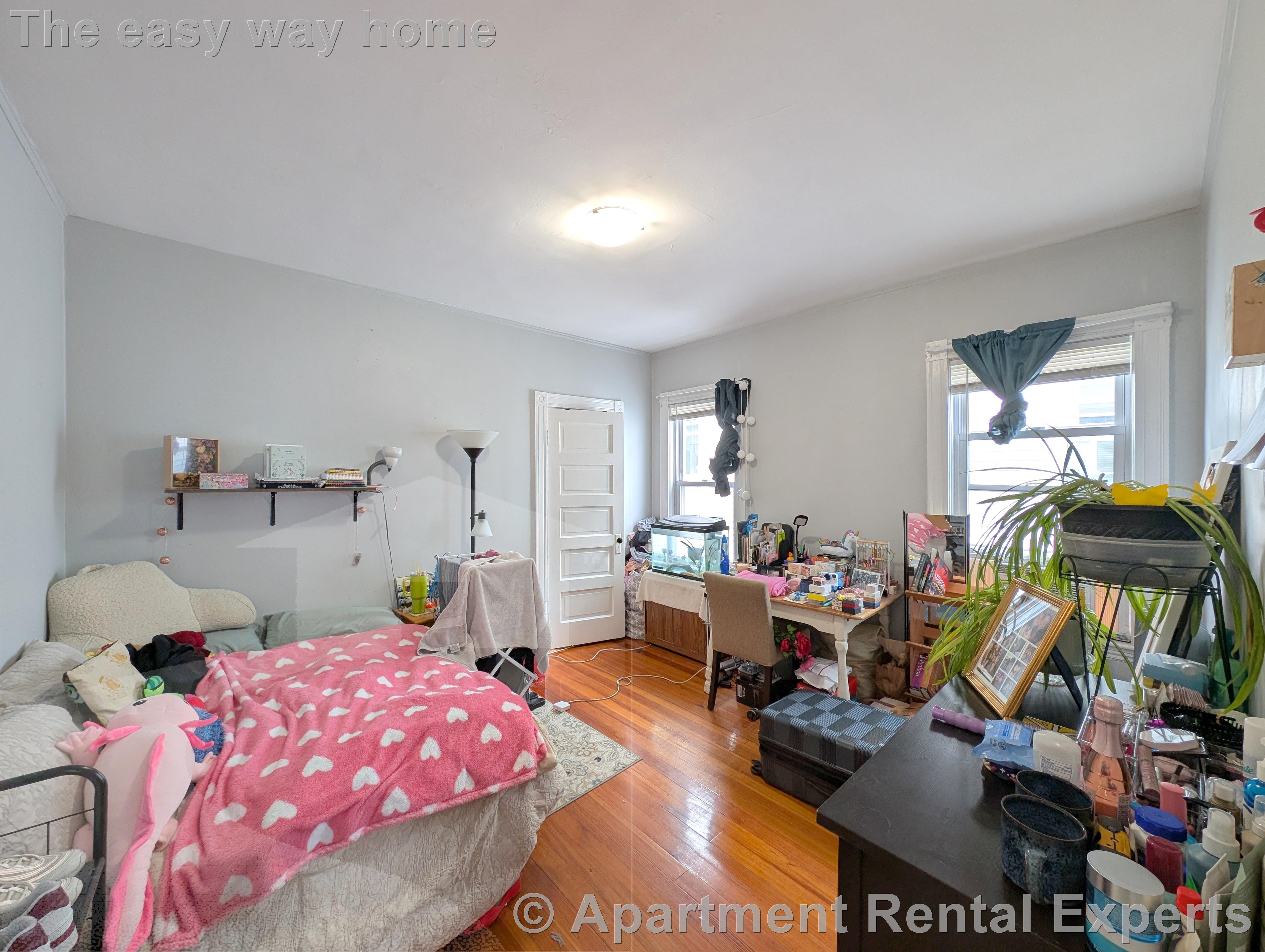 41 Belknap St, Teele Square