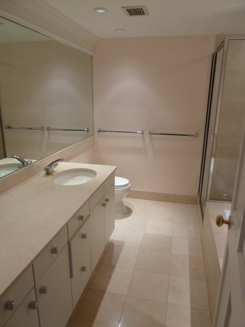 75-83 Cambridge Pkwa, East Cambridge