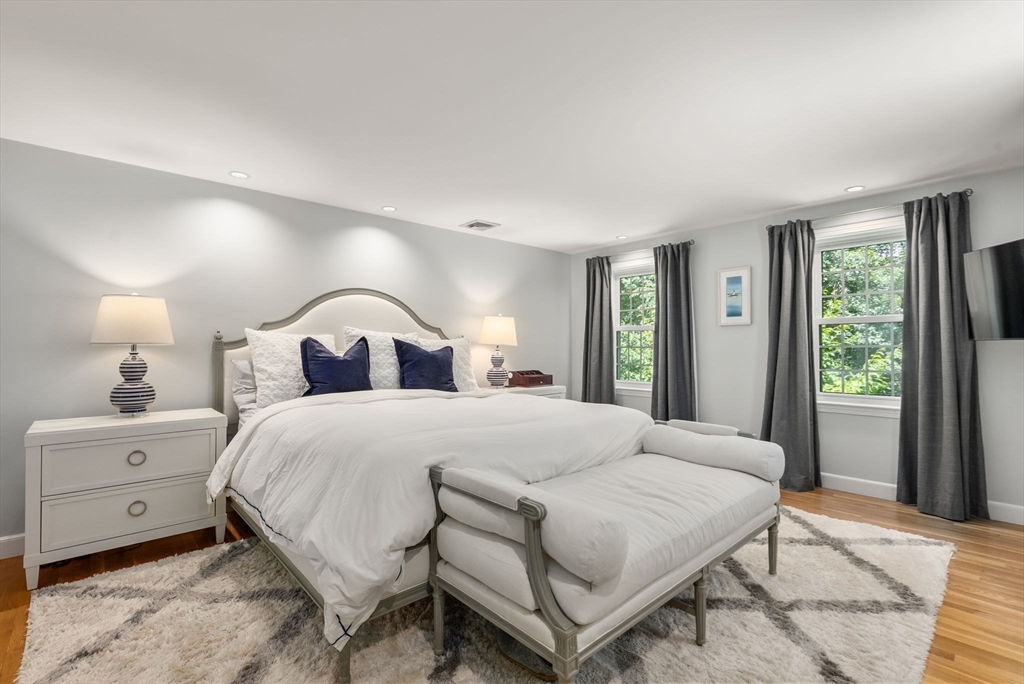 26 Cedar Hill Rd, Dover