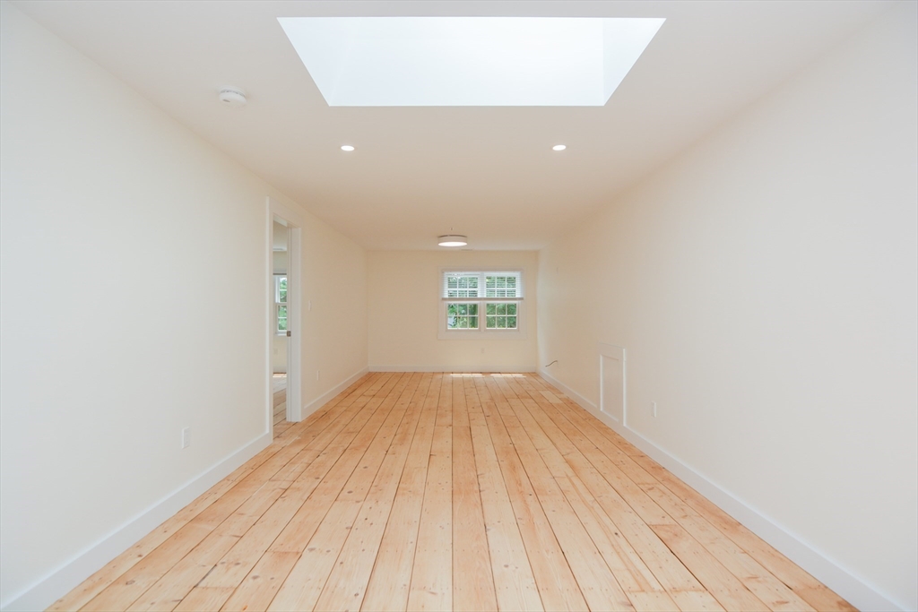 9 State St, Marblehead